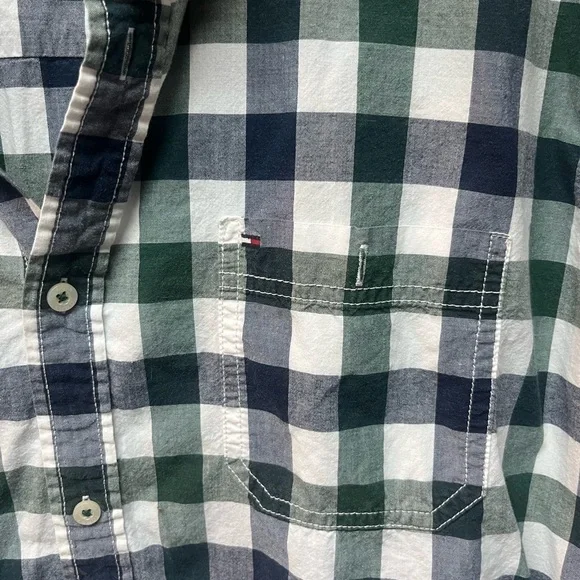 Tommy Hilfiger Men's Checkered Shirt - Green and Navy. Size XL - Picture 2 of 5